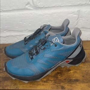 Salomon Blue Trail Running Shoes ( SZ 9.5)